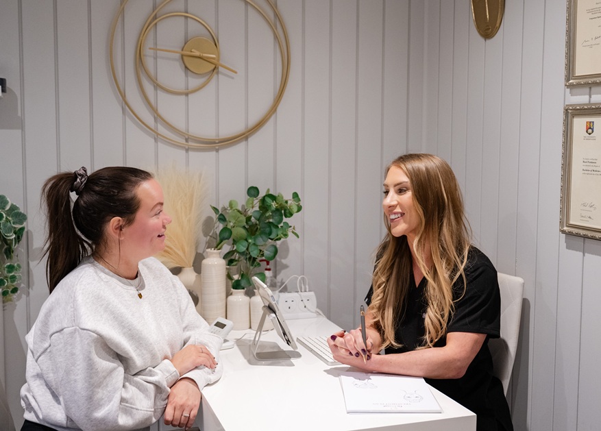 patient consultation for aesthetic treatment